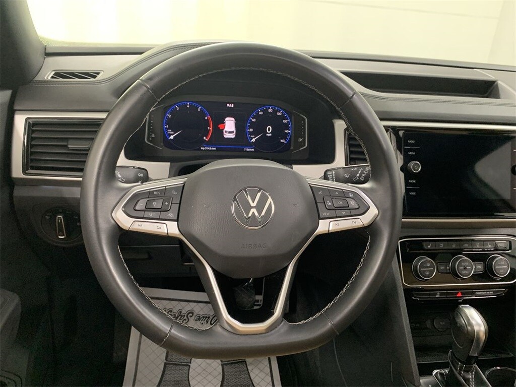 2021 Volkswagen Atlas Cross Sport V6 SEL Premium photo 3