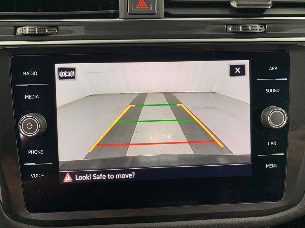2022 Volkswagen Tiguan SE - Photo 15