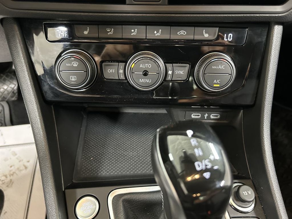 2024 Volkswagen Jetta SE - Photo 16