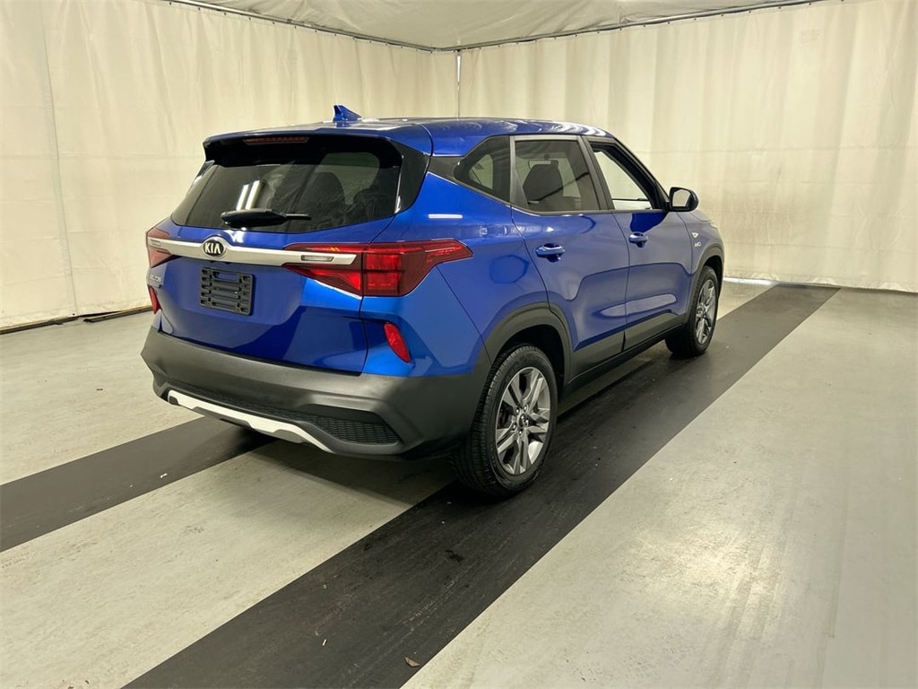 Used 2021 Kia Seltos LX with VIN KNDEPCAA2M7149811 for sale in Cicero, NY