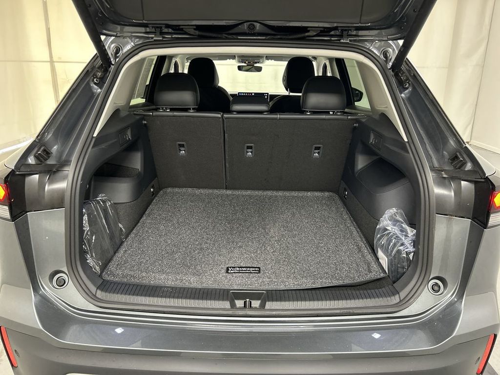 2026 Volkswagen Tiguan SE - Photo 21