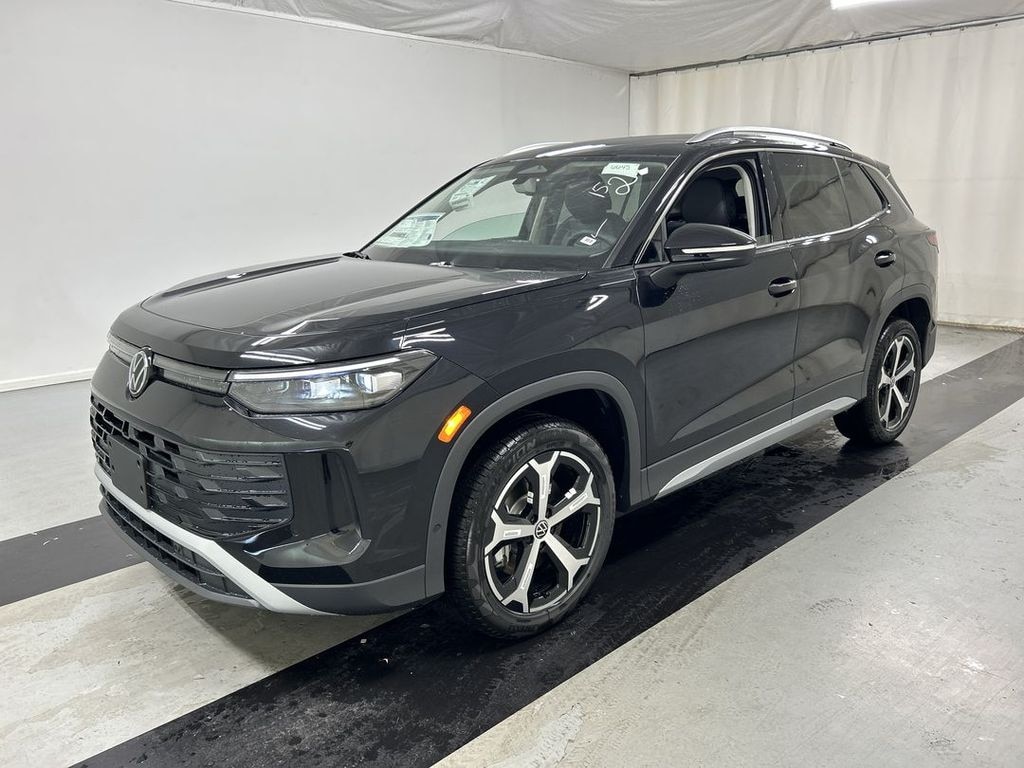 New 2026 Volkswagen Tiguan 2.0T SE SUV