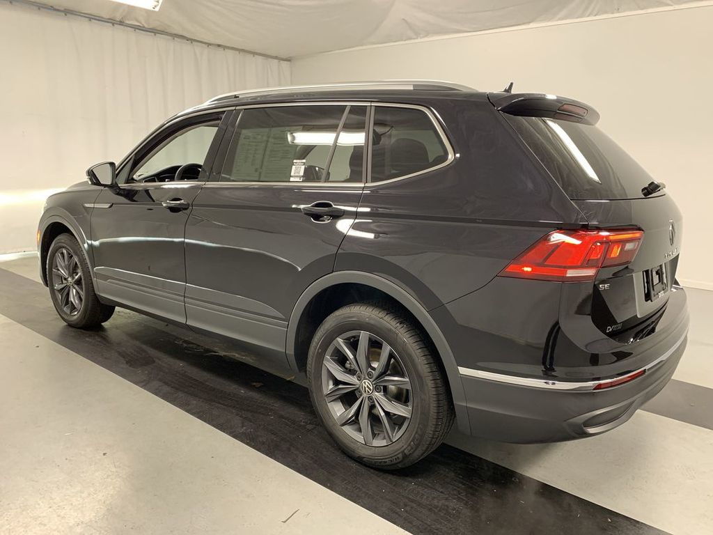 2022 Volkswagen Tiguan SE - Photo 6