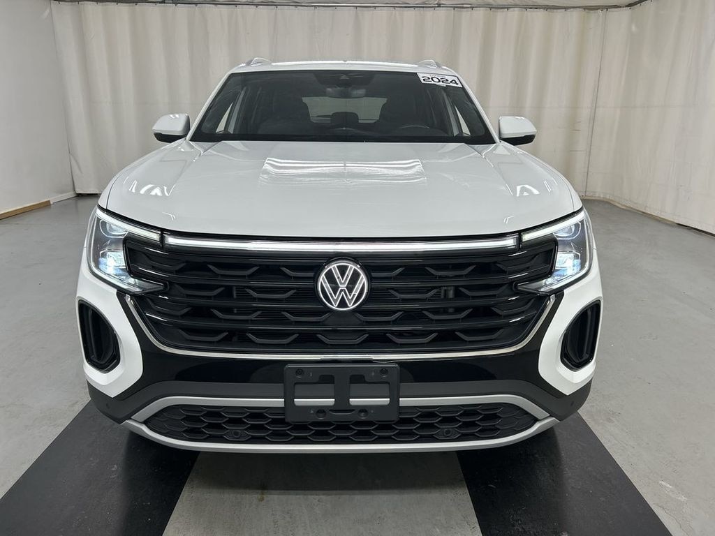 Certified 2024 Volkswagen Atlas Cross Sport 2.0T SE w/Technology SUV