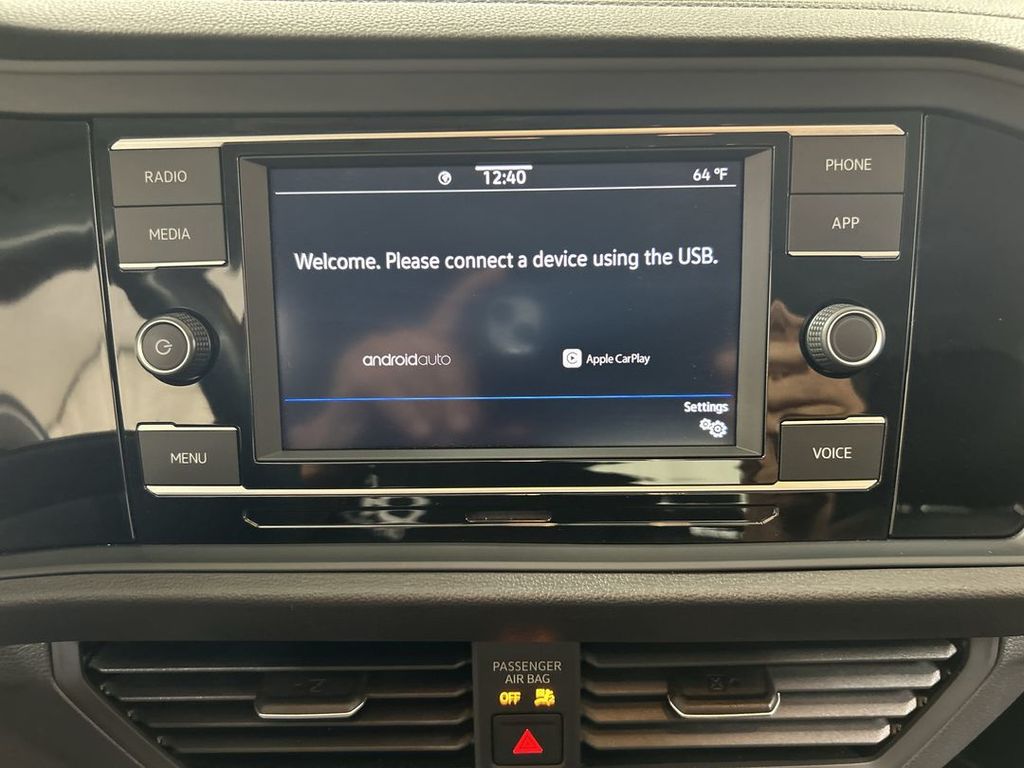 2024 Volkswagen Jetta SE - Photo 14