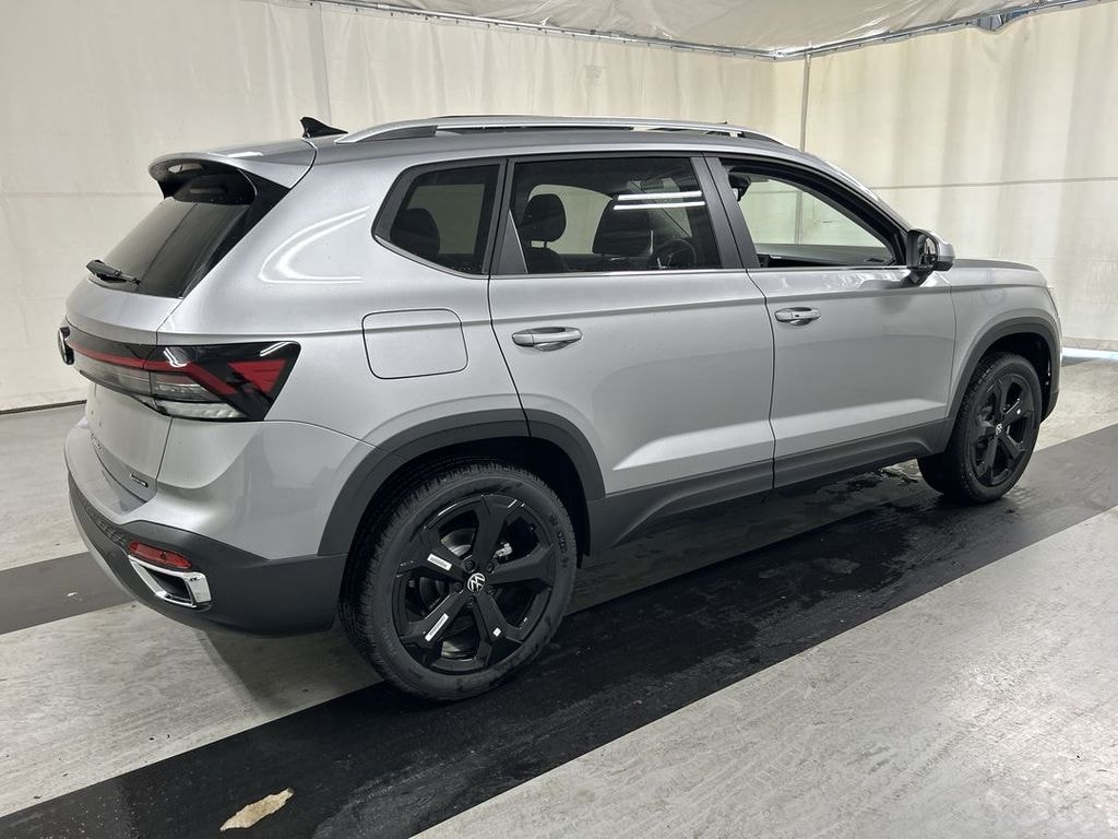 New 2026 Volkswagen Taos 1.5T SEL SUV