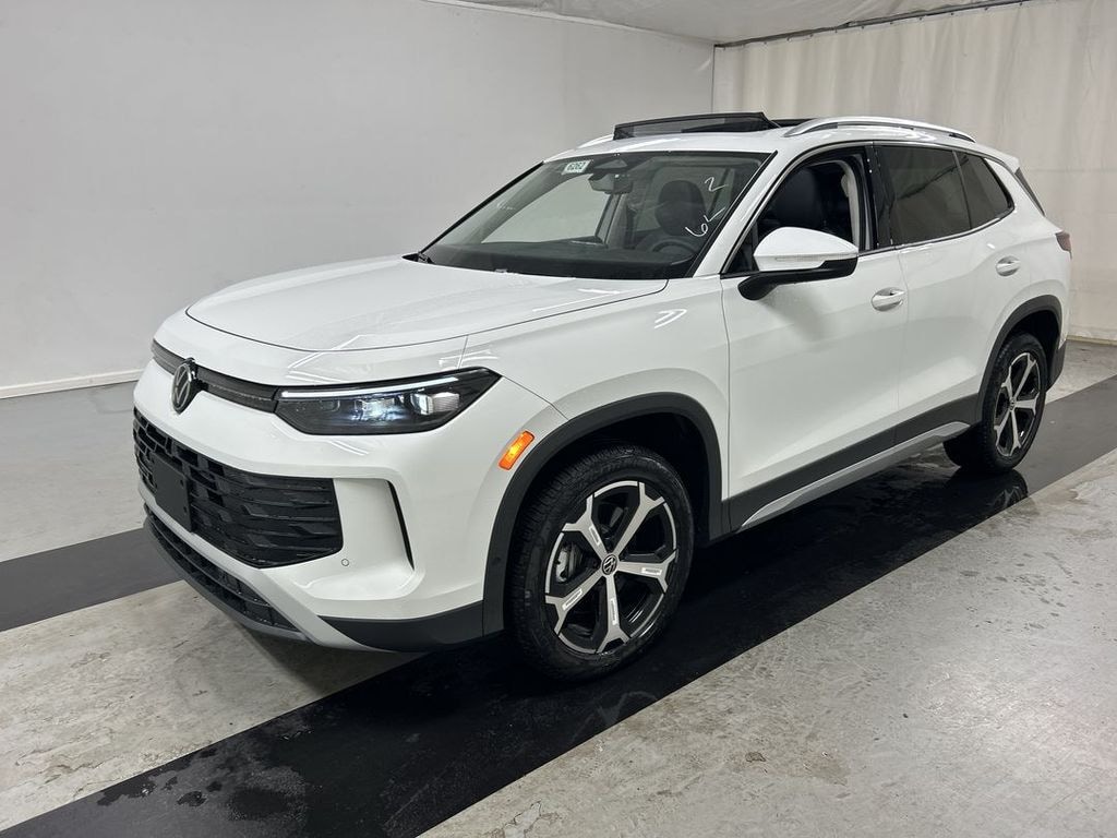 New 2026 Volkswagen Tiguan 2.0T SE SUV