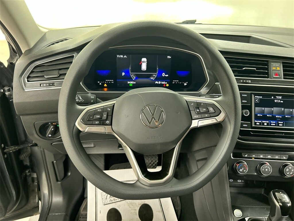 2022 Volkswagen Tiguan S photo 3