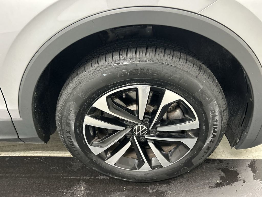 2024 Volkswagen Tiguan S - Photo 8