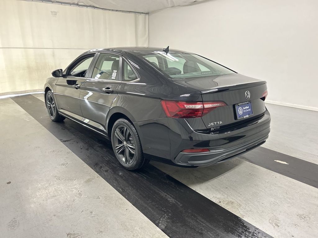 2024 Volkswagen Jetta SE - Photo 7