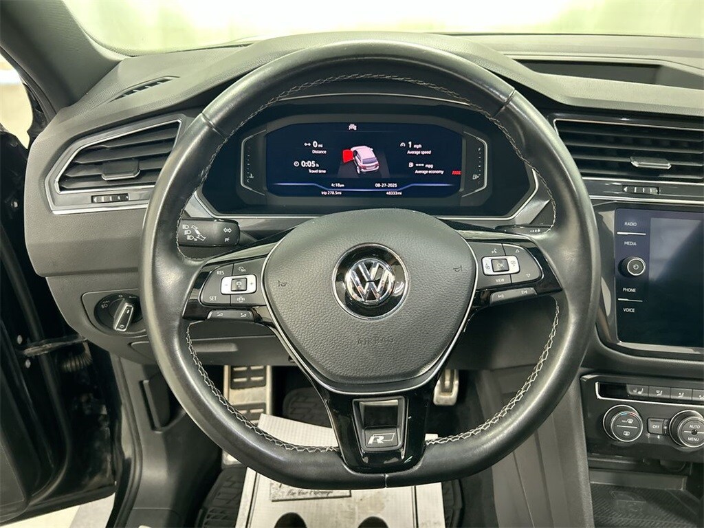 2021 Volkswagen Tiguan SEL Premium R-Line photo 3