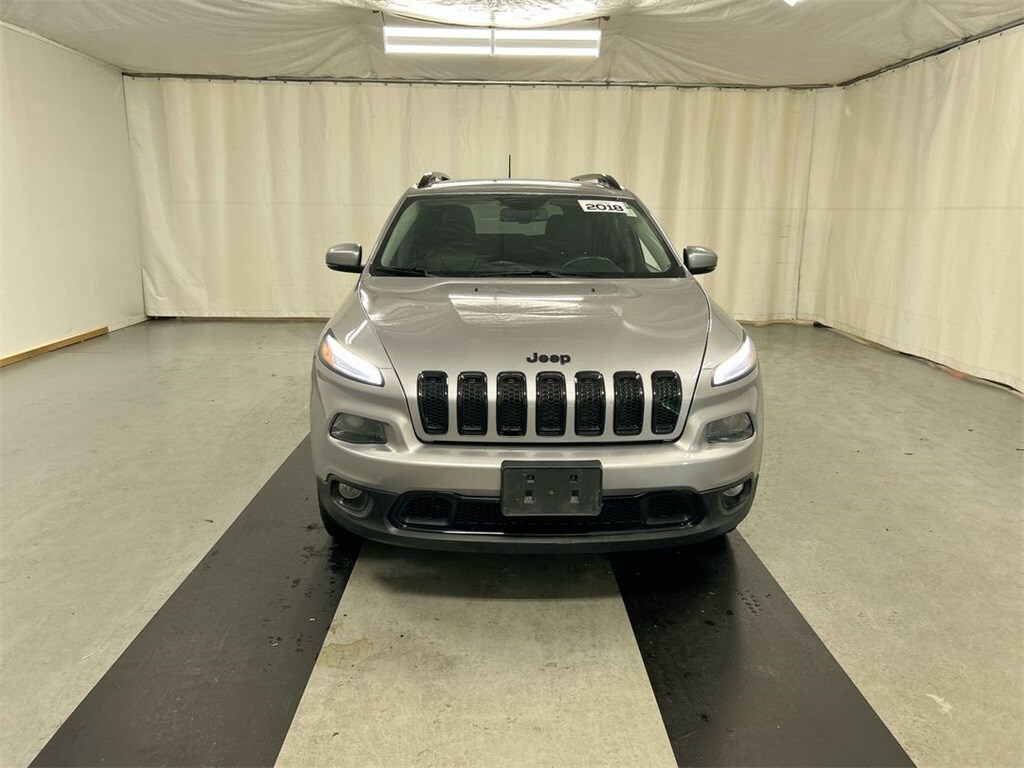 2018 Jeep Cherokee Limited photo 3