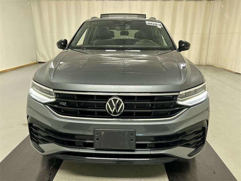 2023 Volkswagen Tiguan SE R-Line Black photo 3