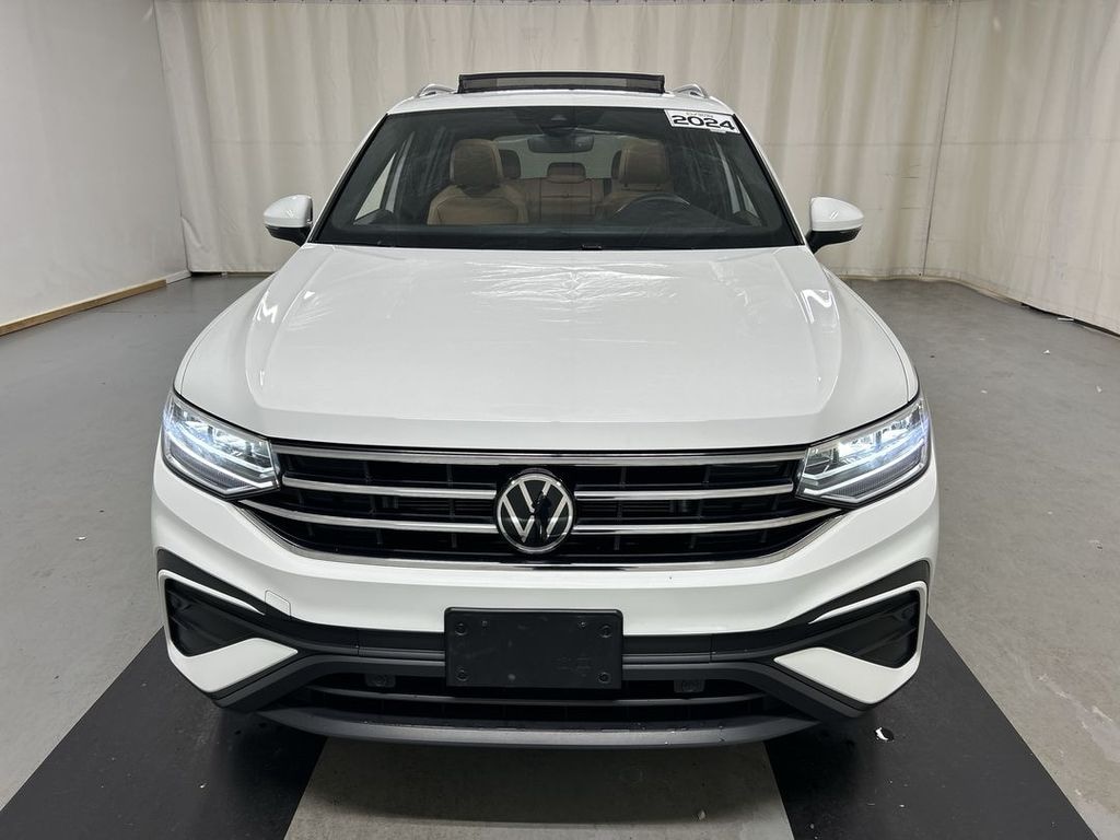 Used 2024 Volkswagen Tiguan 2.0T SE SUV