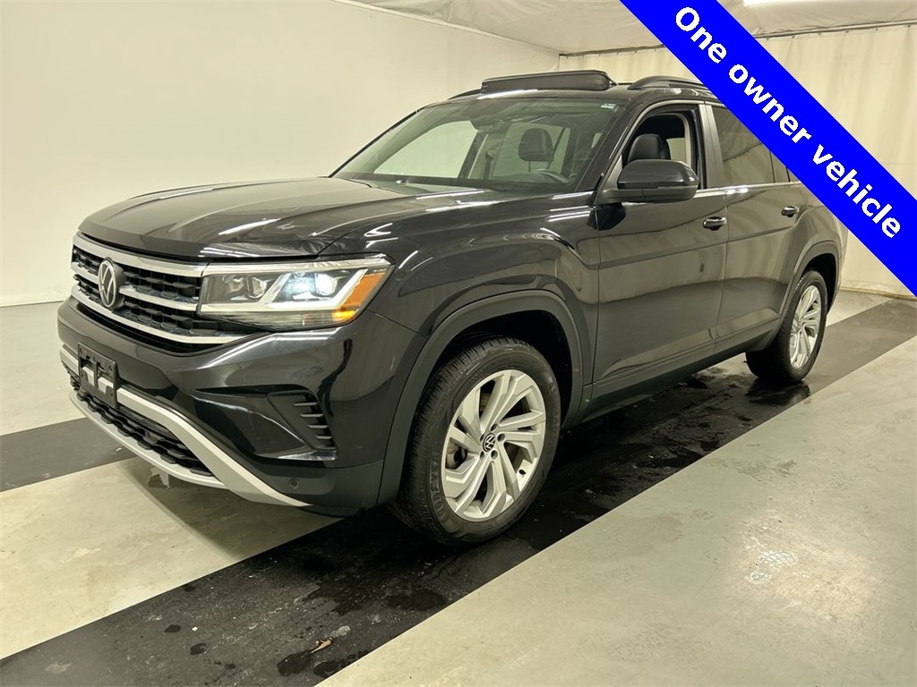2023 Volkswagen Atlas SE's photo