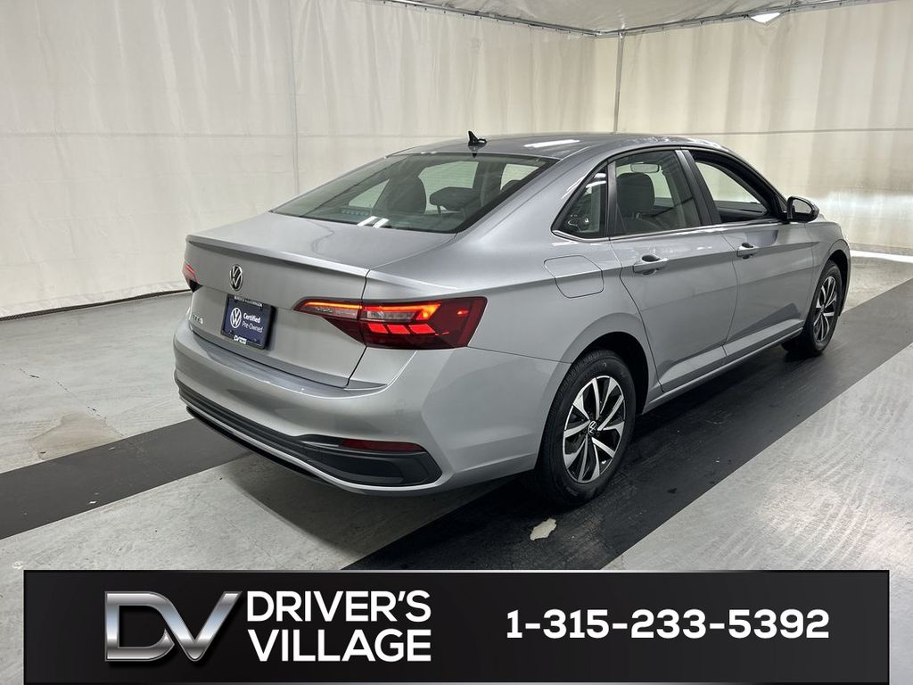 3VW5M7BU2RM043989