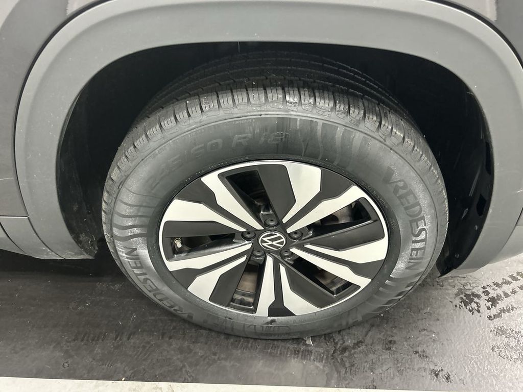 2024 Volkswagen Atlas SE - Photo 8