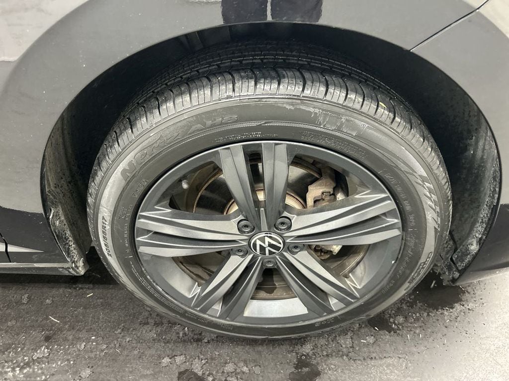 2024 Volkswagen Jetta SE - Photo 8