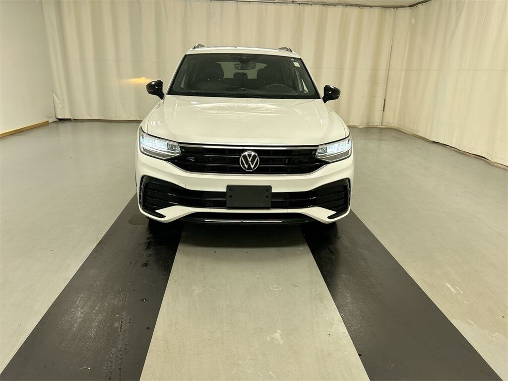 Used 2022 Volkswagen Tiguan 2.0T SE R-Line Black SUV