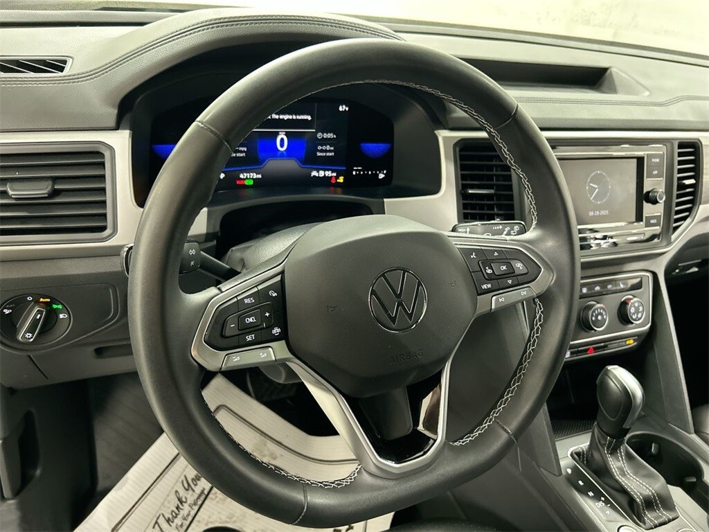 2022 Volkswagen Atlas Cross Sport SE photo 3