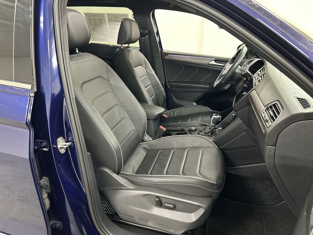 2023 Volkswagen Tiguan SEL R-LINE - Photo 24
