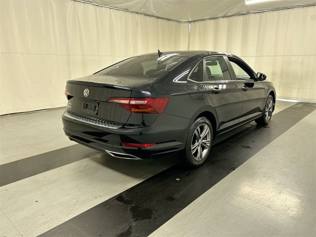 Used 2019 Volkswagen Jetta R-Line with VIN 3VWC57BU9KM180552 for sale in Cicero, NY