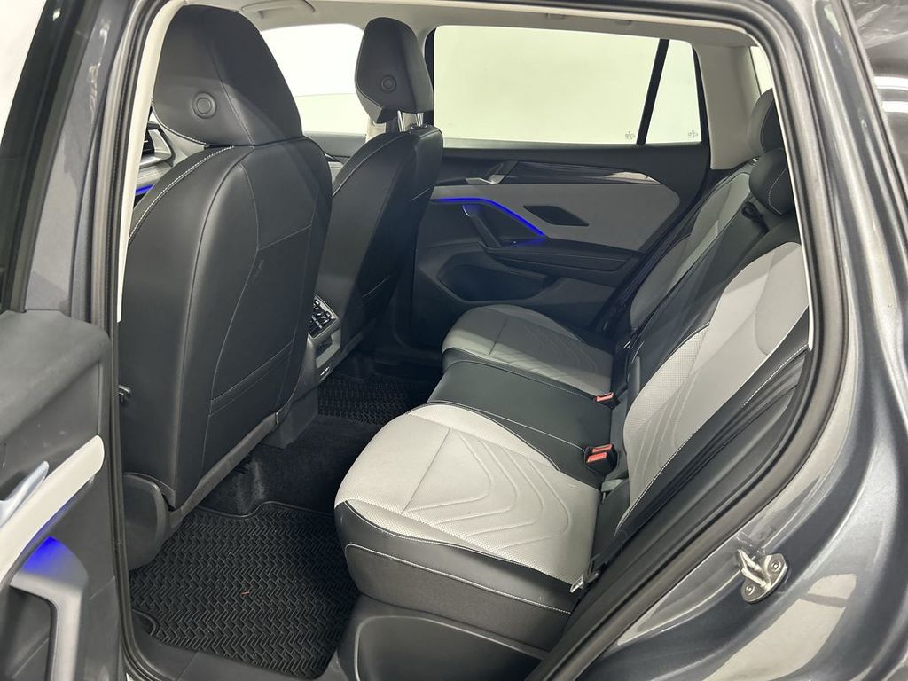 2026 Volkswagen Tiguan SE - Photo 19