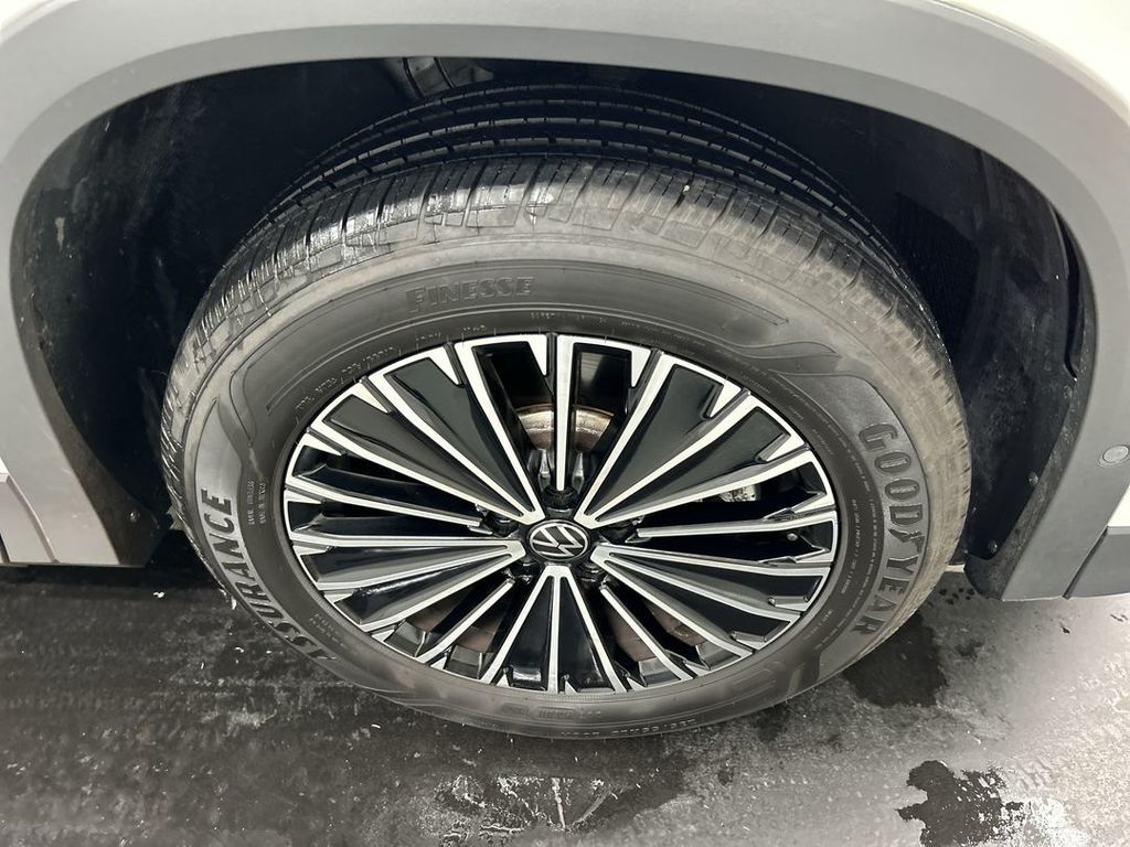 2026 Volkswagen Tiguan S - Photo 8