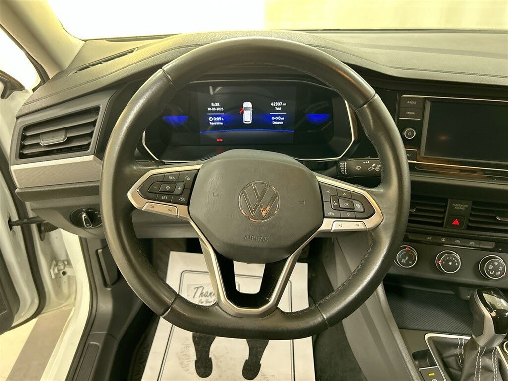 2023 Volkswagen Jetta 1.5T S photo 4
