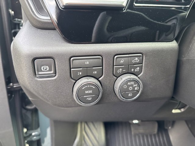 2026 Chevrolet Silverado 2500HD LT photo 3