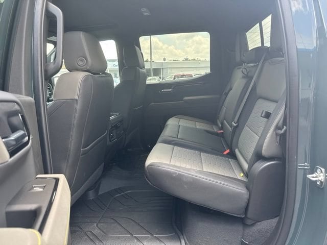 2026 Chevrolet Silverado 1500 ZR2 - Photo 13