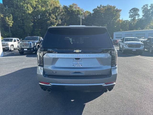 2026 Chevrolet Suburban Premier - Photo 19