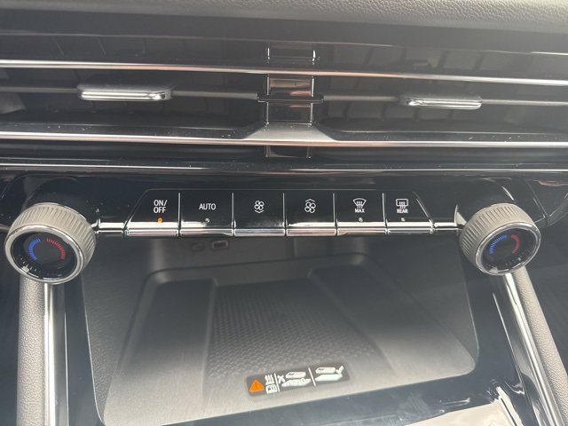 2026 Chevrolet Traverse RS photo 4