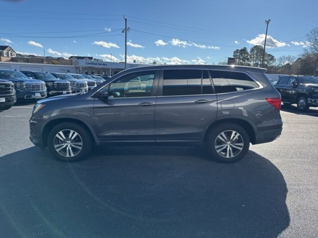 Used 2018 Honda Pilot EX FWD SUV