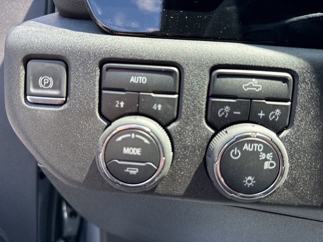 2026 Chevrolet Silverado 1500 LT photo 3