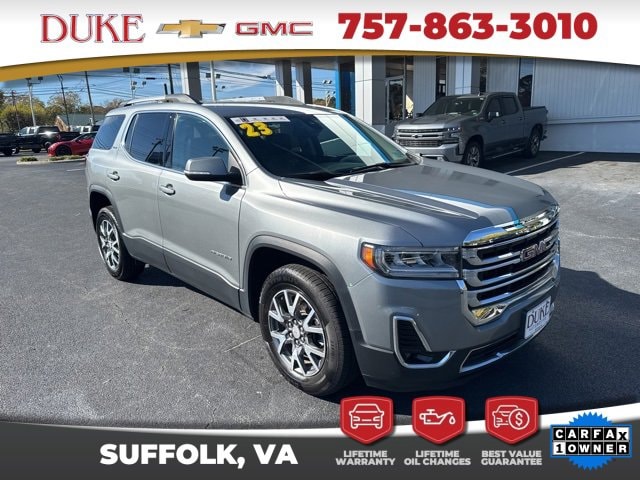 2023 GMC Acadia SLT's photo