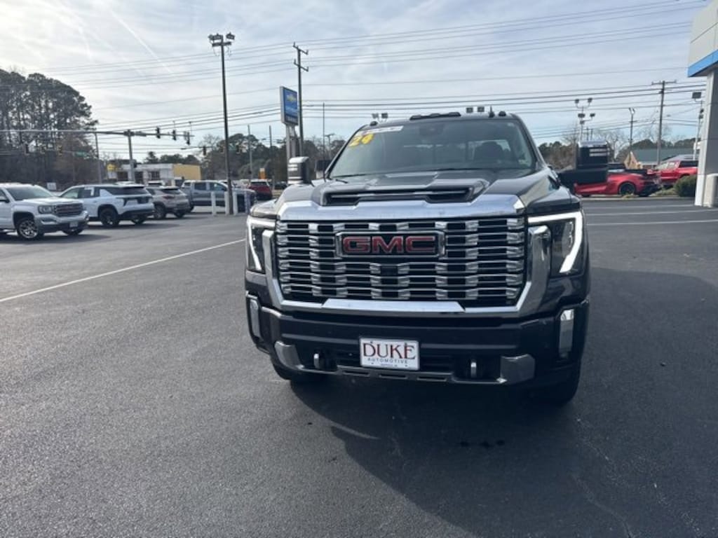Used 2024 GMC Sierra 2500 HD Denali Truck Crew Cab