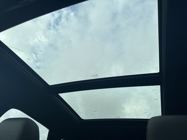 2025 Chevrolet Blazer RS photo 4