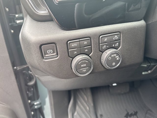 2026 Chevrolet Silverado 1500 LT photo 3