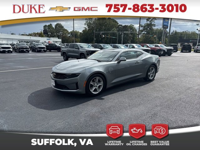 2023 Chevrolet Camaro 1LT photo 2