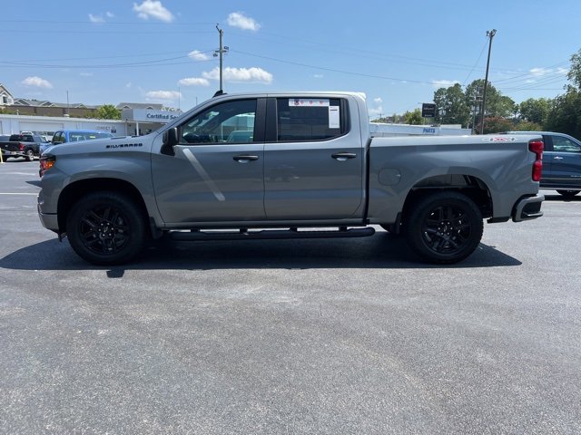 2026 Chevrolet Silverado 1500 Custom photo 2