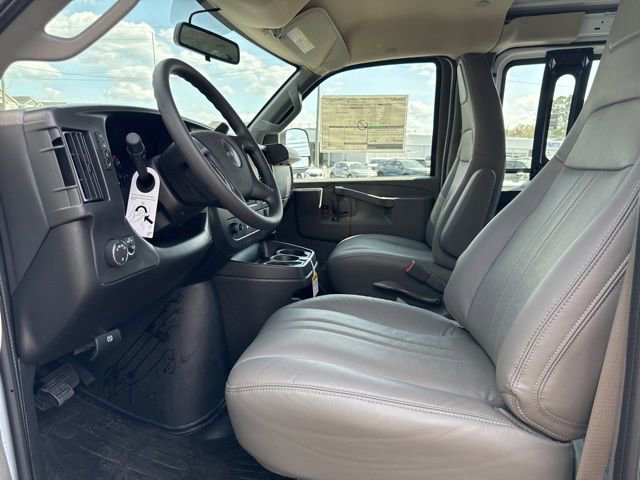 2026 GMC Savana Cargo Work Van - Photo 7
