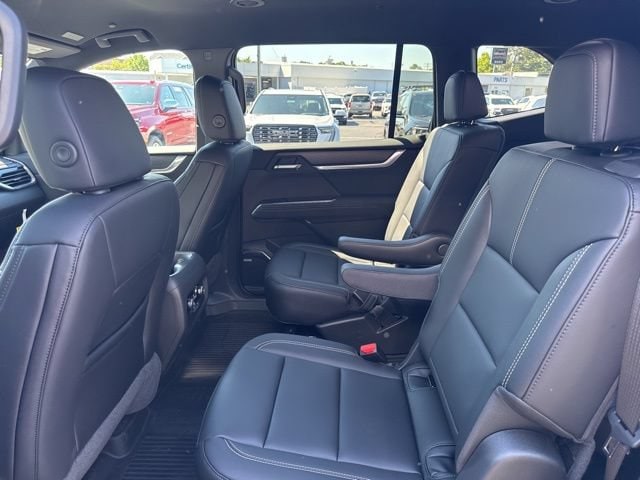 2026 GMC Acadia Elevation - Photo 10