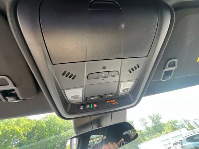2025 Cadillac XT4 Premium Luxury - Photo 25