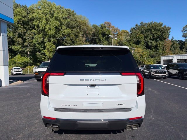2027 GMC Yukon Denali Ultimate - Photo 7