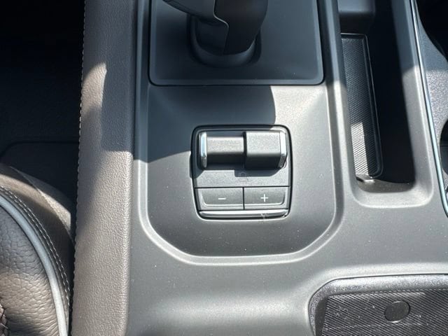 2026 GMC Sierra 1500 AT4 - Photo 6