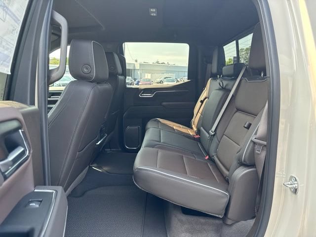 2026 GMC Sierra 1500 AT4 - Photo 11