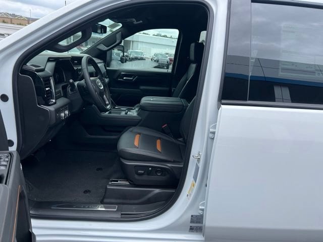 2026 GMC Sierra 2500HD AT4 - Photo 9