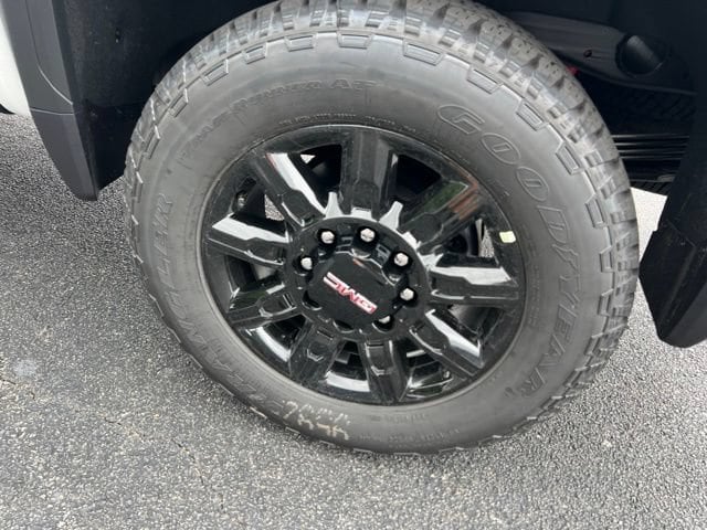 2026 GMC Sierra 2500HD AT4 - Photo 22