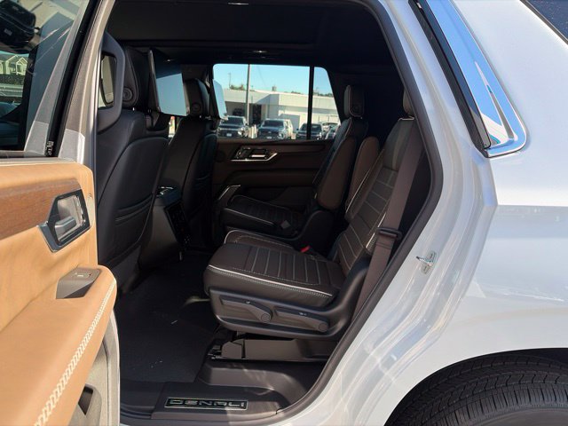 2027 GMC Yukon Denali Ultimate - Photo 15